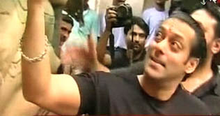 Mumbai: Salman Khan reaches Dongri remand home